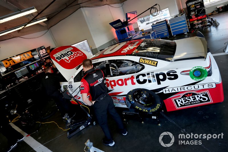 Erik Jones, Joe Gibbs Racing, Toyota Camry Sport Clips