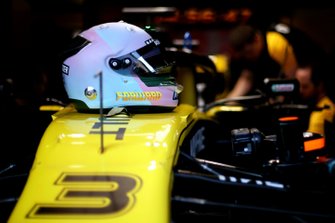 Casque de Daniel Ricciardo, Renault F1 Team, pour les essais hivernaux