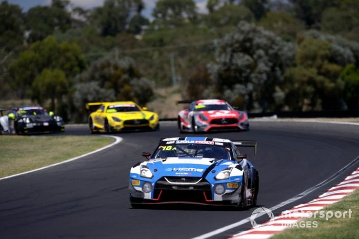 #18 KCMG  Nissan GT-R Nismo GT3: Alexandre Imperatori, Oliver Jarvis, Edoardo Liberati