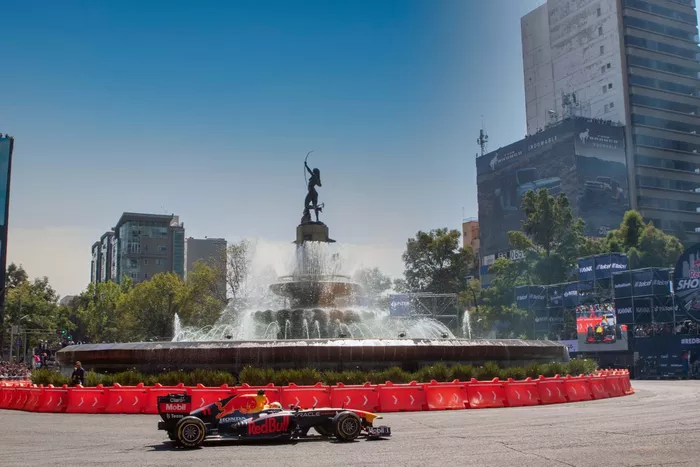 Sergio Pérez. Red Bull Show Run CDMX