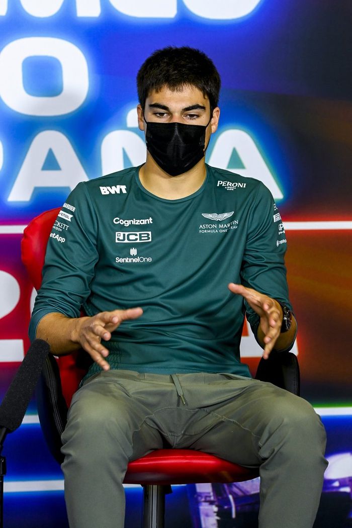 Lance Stroll, Aston Martin en la conferencia de prensa