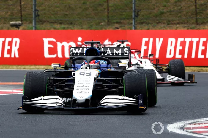 George Russell, Williams FW43B, Kimi Raikkonen, Alfa Romeo Racing C41
