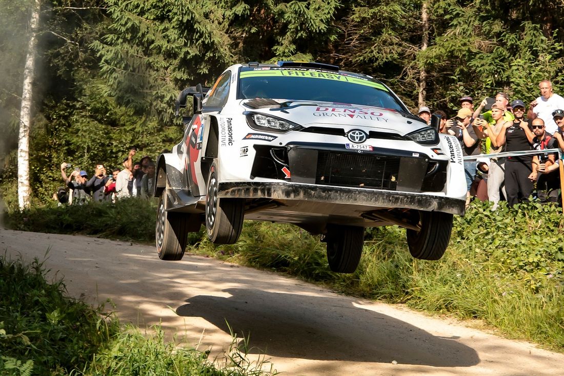 Oliver Solberg, Elliott Edmondson, Toyota Gazoo Racing WRT Toyota GR Yaris Rally1