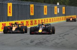 Oscar Piastri, McLaren, Max Verstappen, Red Bull Racing