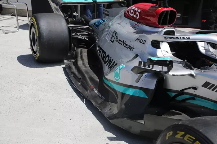 Detalle lateral del Mercedes W13