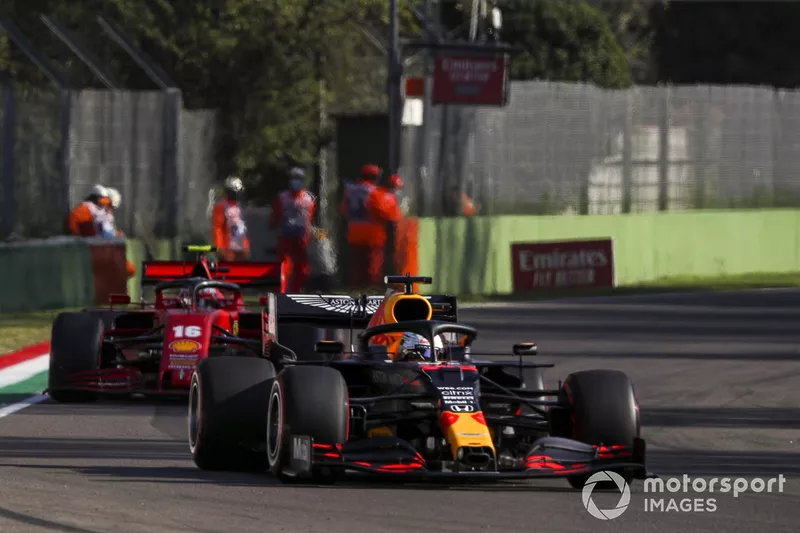 Max Verstappen, Red Bull Racing RB16, Charles Leclerc, Ferrari SF1000