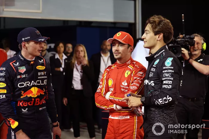 Max Verstappen, Red Bull Racing, Charles Leclerc, Scuderia Ferrari, George Russell, Mercedes-AMG F1 Team, en pole position au Parc Ferme.