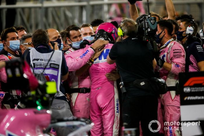 Sergio Perez, Racing Point festeggia la vittoria con il suo team