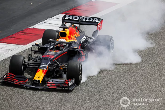 Max Verstappen, Red Bull Racing RB16B 