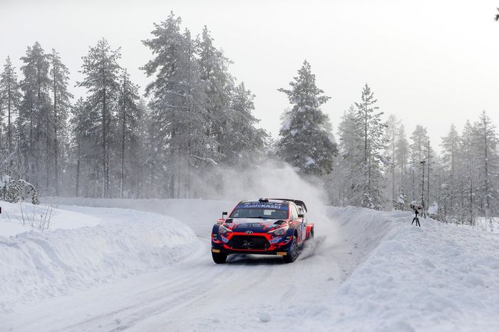 Pierre-Louis Loubet, Vincent Landais, Hyundai 2C Competition Hyundai i20 Coupe WRC