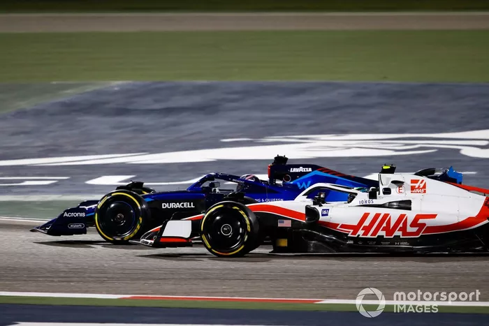 Alex Albon, Williams FW44, Mick Schumacher, Haas VF-22