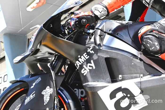 Conducto de derivación Aprilia