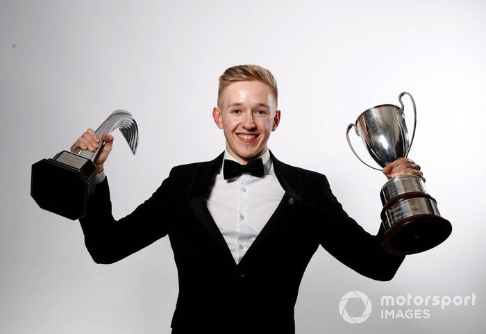 Johnathan Hoggard gana el premio al Piloto Joven del BRDC