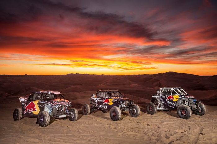 Blade Hildebrand, Mitch Guthrie y Seth Quintero, miembros del equipo Red Bull Junior Off-Road