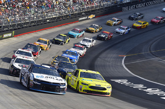Kyle Larson, Chip Ganassi Racing, Chevrolet Camaro DC Solar, Paul Menard, Wood Brothers Racing, Ford Fusion Menards / Knauf