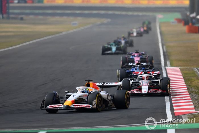 Esteban Ocon, Haas F1 Team, Isack Hadjar, RB F1 Team