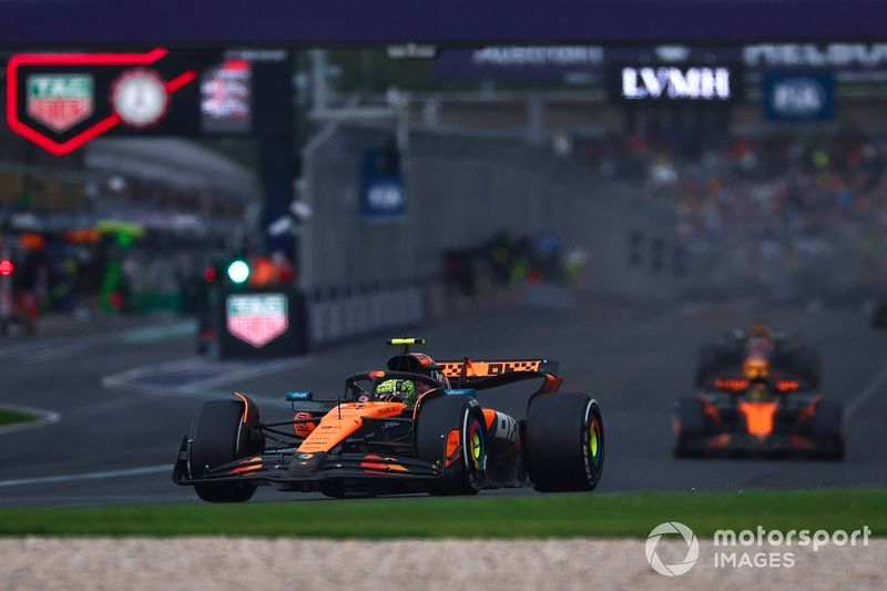 Lando Norris, McLaren, Oscar Piastri