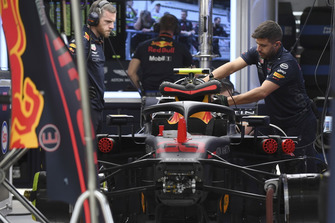 Car of Max Verstappen, Red Bull Racing RB14, nel garage
