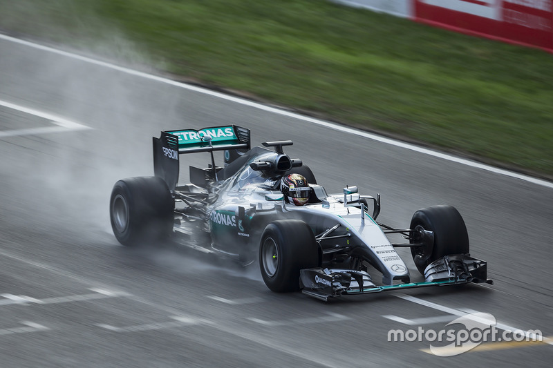 Pascal Wehrlein, Mercedes F1 Team test 2017-spec Pirelli-banden