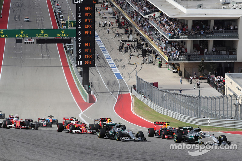 Lewis Hamilton, Mercedes AMG F1 W07  leads the start of the race