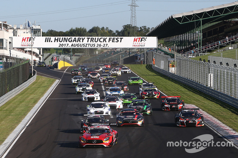 Inicio: #88 AKKA ASP Mercedes AMG GT3: Tristan Vautier, Felix Rosenqvist líder