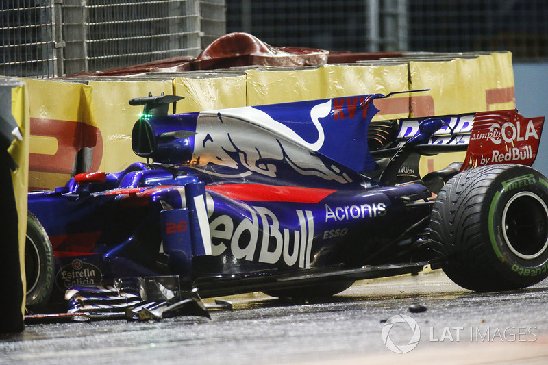 Daniil Kvyat, Scuderia Toro Rosso STR12 (5 abandonos)