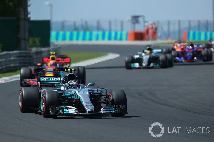 Valtteri Bottas, Mercedes AMG F1 W08, Max Verstappen, Red Bull Racing RB13, Lewis Hamilton, Mercedes AMG F1 W08