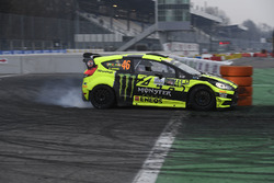 Валентино Росси, Карло Кассина, Ford Fiesta