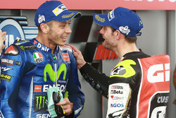 Друге місце Валентино Россі, Yamaha Factory Racing, третє місце Кел Кратчлоу, Team LCR Honda