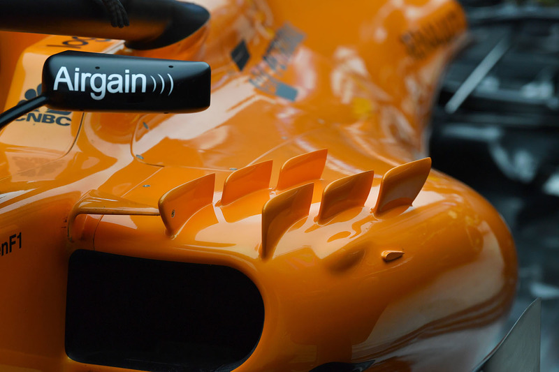 Vue détaillée d'un ponton de la McLaren MCL33