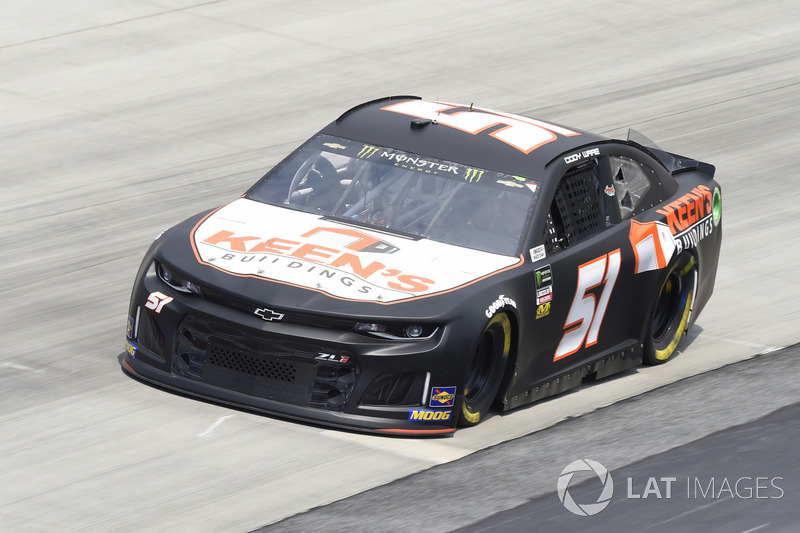 37. Cody Ware, Rick Ware Racing, Chevrolet Camaro Keens Buildings