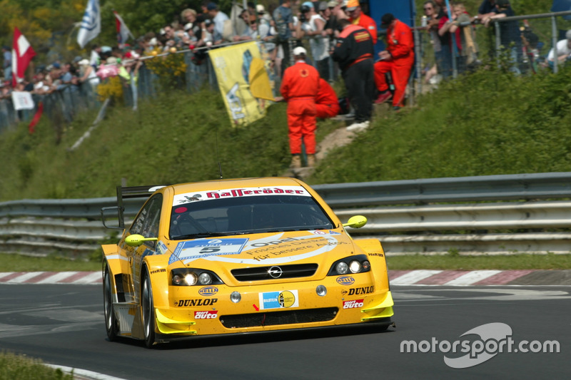 2003: Мануэль Ройтер, Тимо Шайдер, Марсель Тиман – Opel Astra V8 Coupe