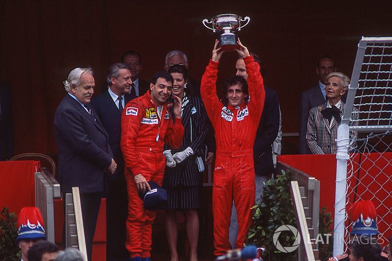 Podium: race winner Alain Prost, McLaren, second place Michele Alboreto, Ferrari