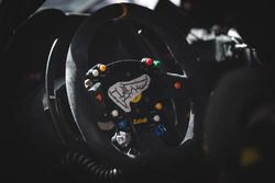 Detalle del volante de Ferrari