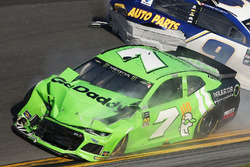 Crash: Danica Patrick, Premium Motorsports Chevrolet Camaro