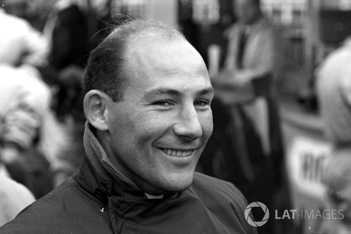 14º Stirling Moss  (8 victorias desde la pole) (el 50 % de sus victorias)