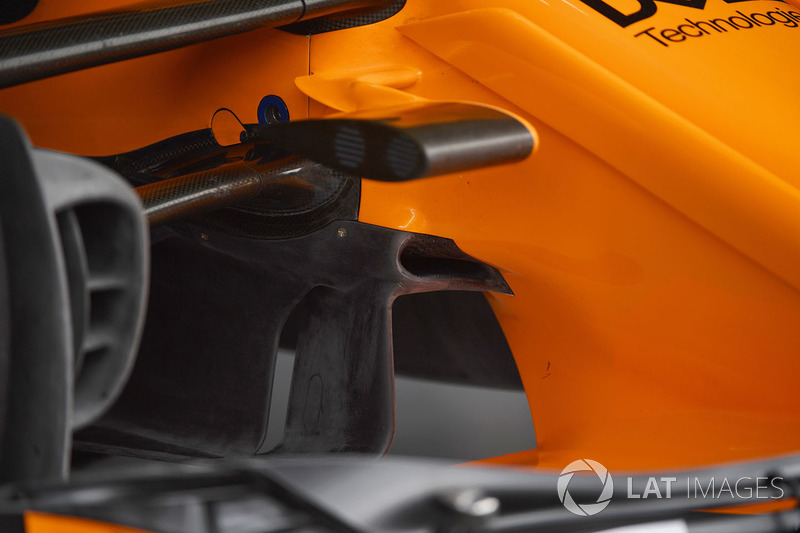 Элементы носового обтекателя McLaren MCL33