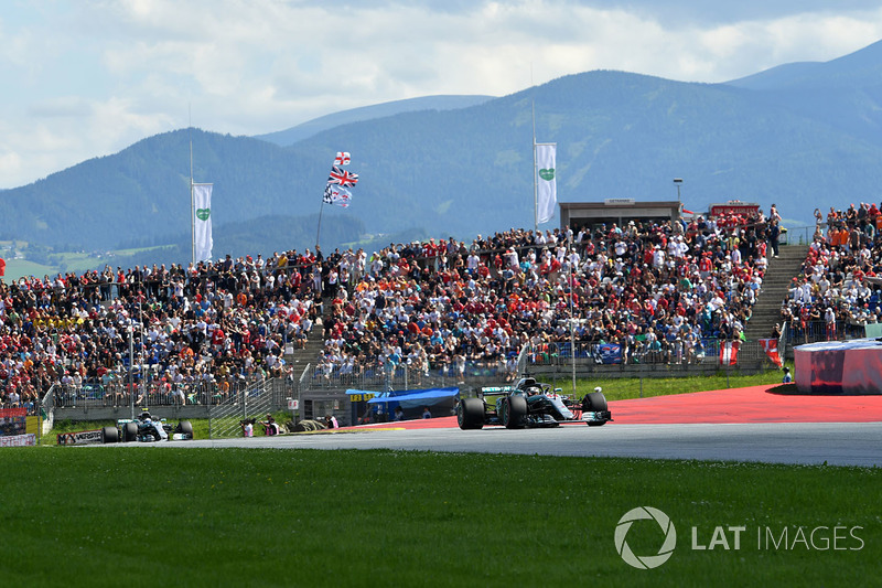 Lewis Hamilton, Mercedes-AMG F1 W09