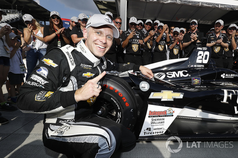 1. <img src="https://cdn-8.motorsport.com/static/img/cfp/0/0/0/200/228/s3/united_states-2.jpg" alt="" width="20" height="12" /> Эд Карпентер, Ed Carpenter Racing Chevrolet