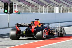 Max Verstappen, Red Bull Racing RB14 with aero sensor