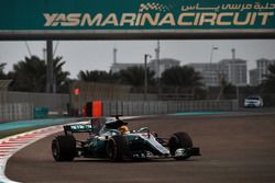 Lewis Hamilton, Mercedes-Benz F1 W08