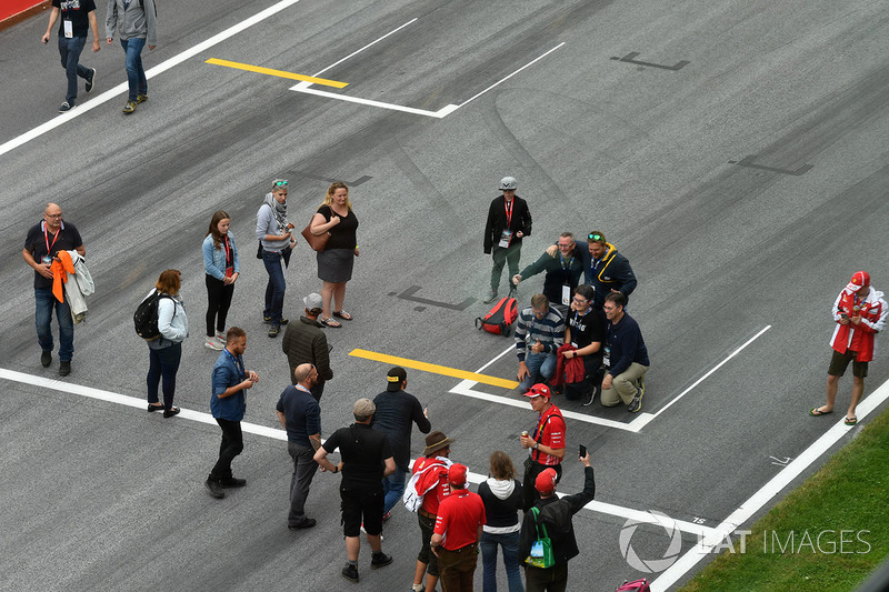 Fans on track