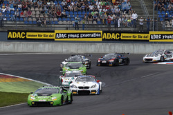 #19 GRT Grasser Racing Team, Lamborghini Huracán GT3: Ezequiel Perez Companc, Mirko Bortolotti führt