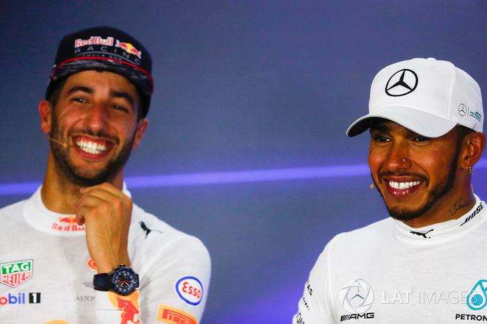 Conferencia de prensa: ganador de la carrera Lewis Hamilton, Mercedes AMG F1, segundo lugar Daniel Ricciardo, Red Bull Racing