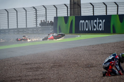 La caduta di Stefan Bradl, Aprilia Racing Team Gresini Jorge Lorenzo, Yamaha Factory Racing
