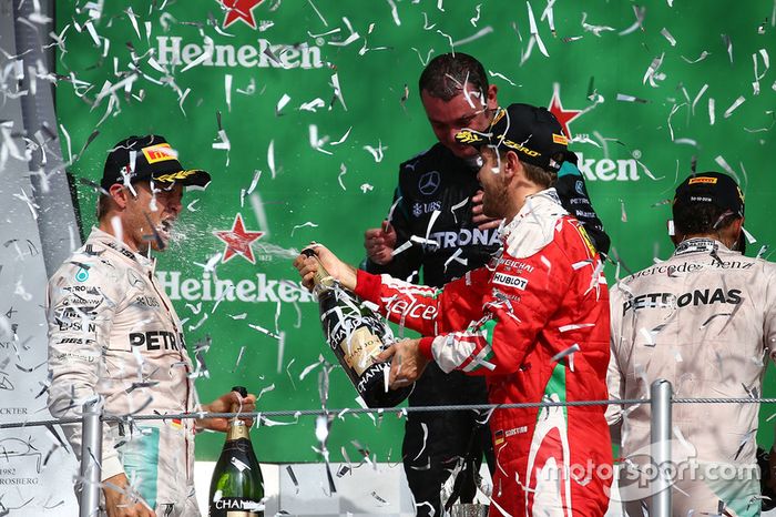 Podium: ganador, Lewis Hamilton, Mercedes AMG F1, segundo, Nico Rosberg, Mercedes AMG F1, tercero Sebastian Vettel, Ferrari