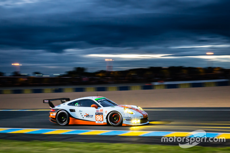 #86 Gulf Racing Porsche 911 RSR: Michael Wainwright, Adam Carroll, Ben Barker