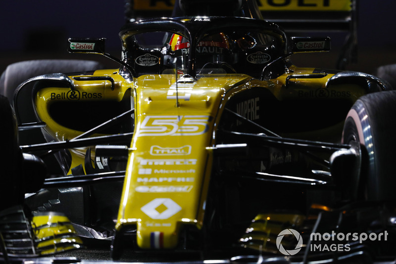 <img src="https://cdn-1.motorsport.com/static/custom/car-thumbs/F1_2018/TESTS/renault.png" alt="" width="250" /> Renault