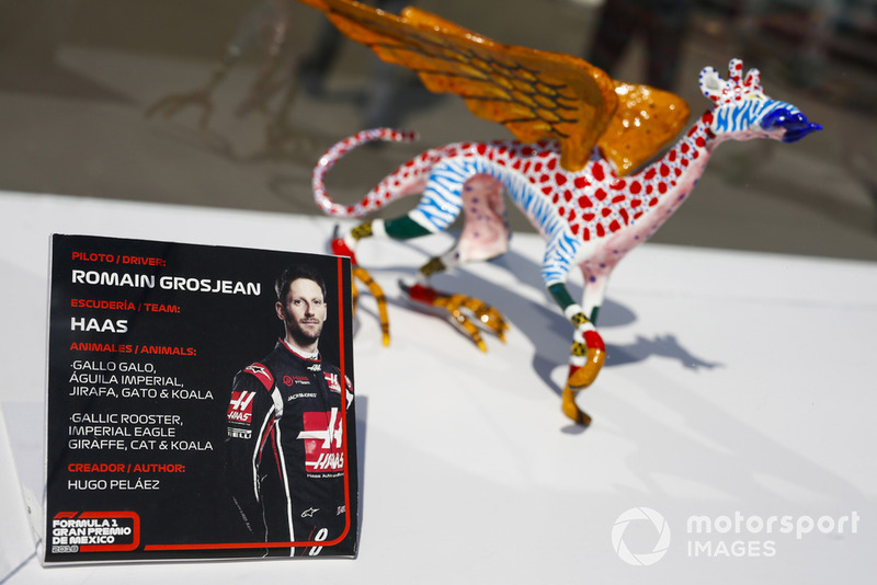 Статуетка Ромена Грожана, Haas F1 Team