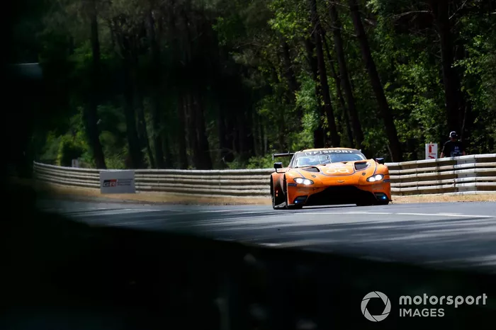 #25 ORT by TF Aston Martin Vantage AMR de Ahmad Al Harthy, Michael Dinan, Charlie Eastwood